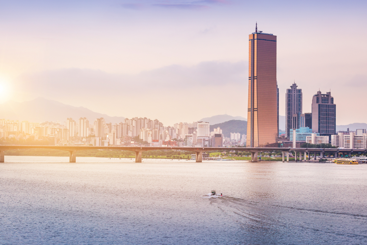 Seoul's financial district in Yeouido (123rf)