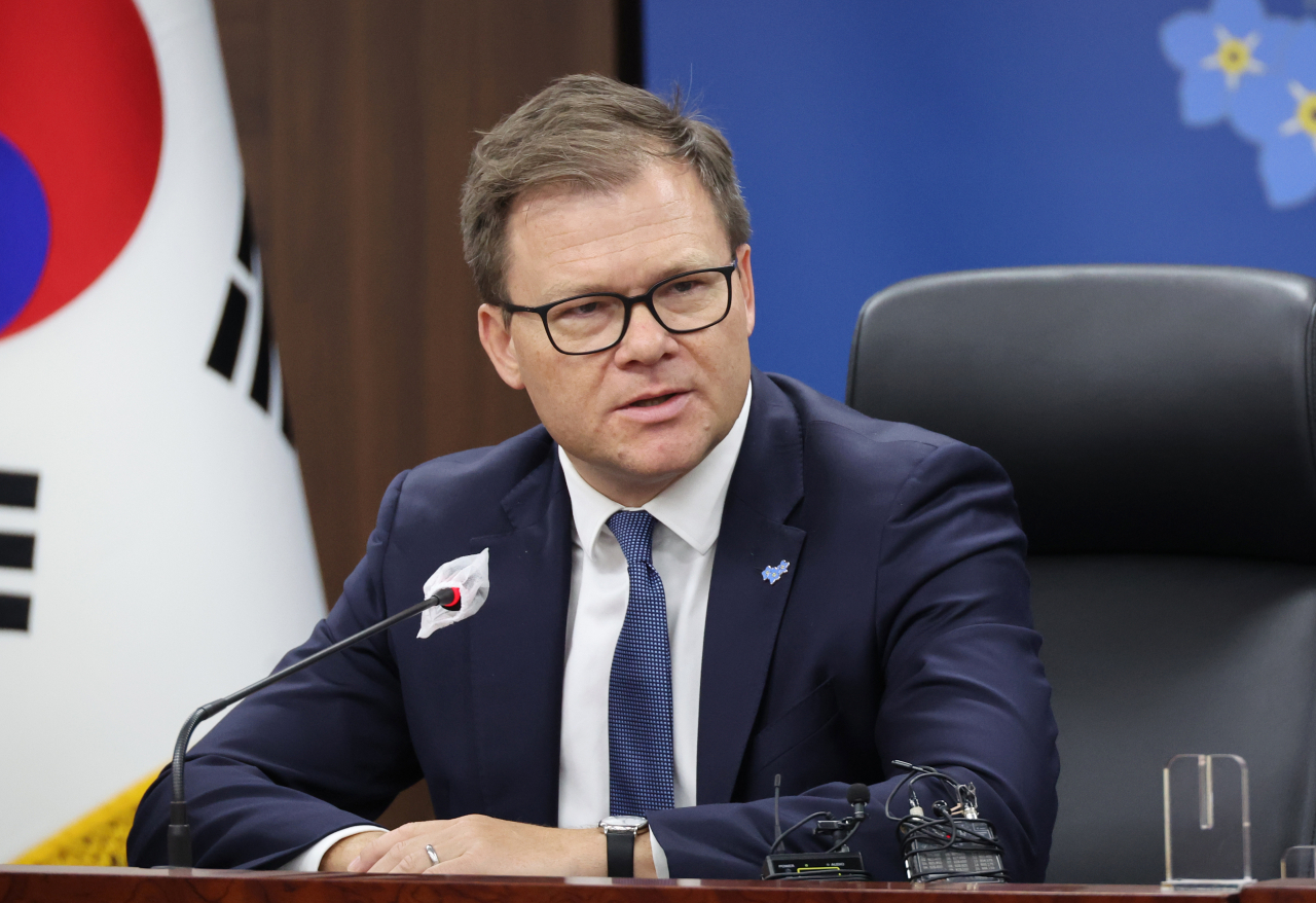 Carsten Schneider, commissioner for Eastern Germany, speaks to the media at the Seoul Government Complex on Friday. (Yonhap)