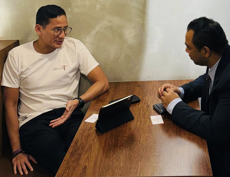 Indonesia’s Minister for Tourism and Creative Economy Sandiaga Uno speaks in an interview with The Korea Herald at an Indonesian Restaurant in Mapo-gu, Seoul on May 10. (Sanjay Kumar/ The Korea Herald)