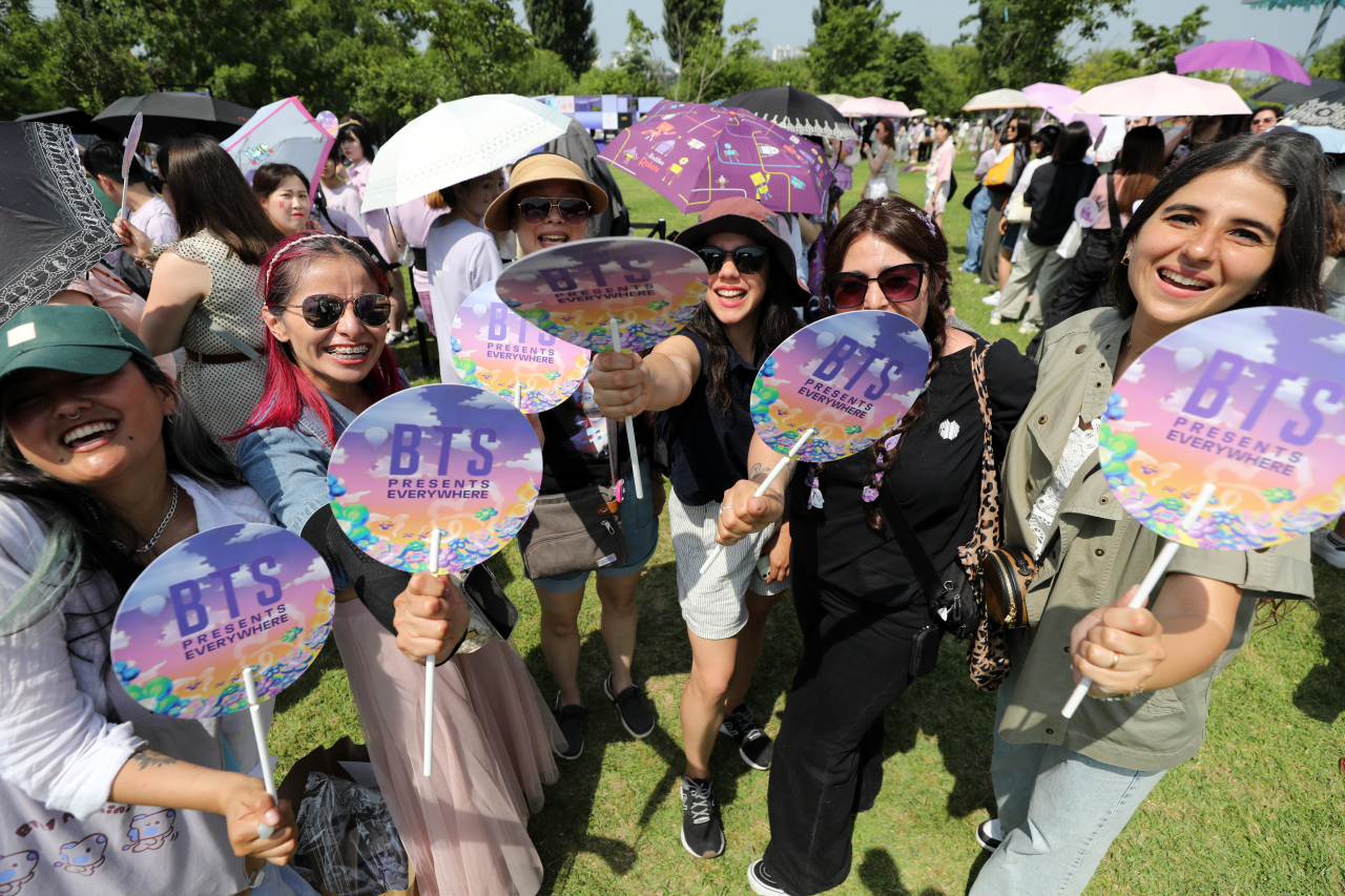 BTS fans celebrating the boyband's 10th anniversary in June 2023 (Newsis)