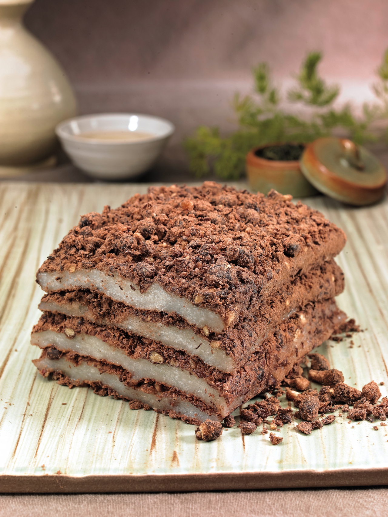 Sirutteok, or steamed red bean rice cake (Getty Images)