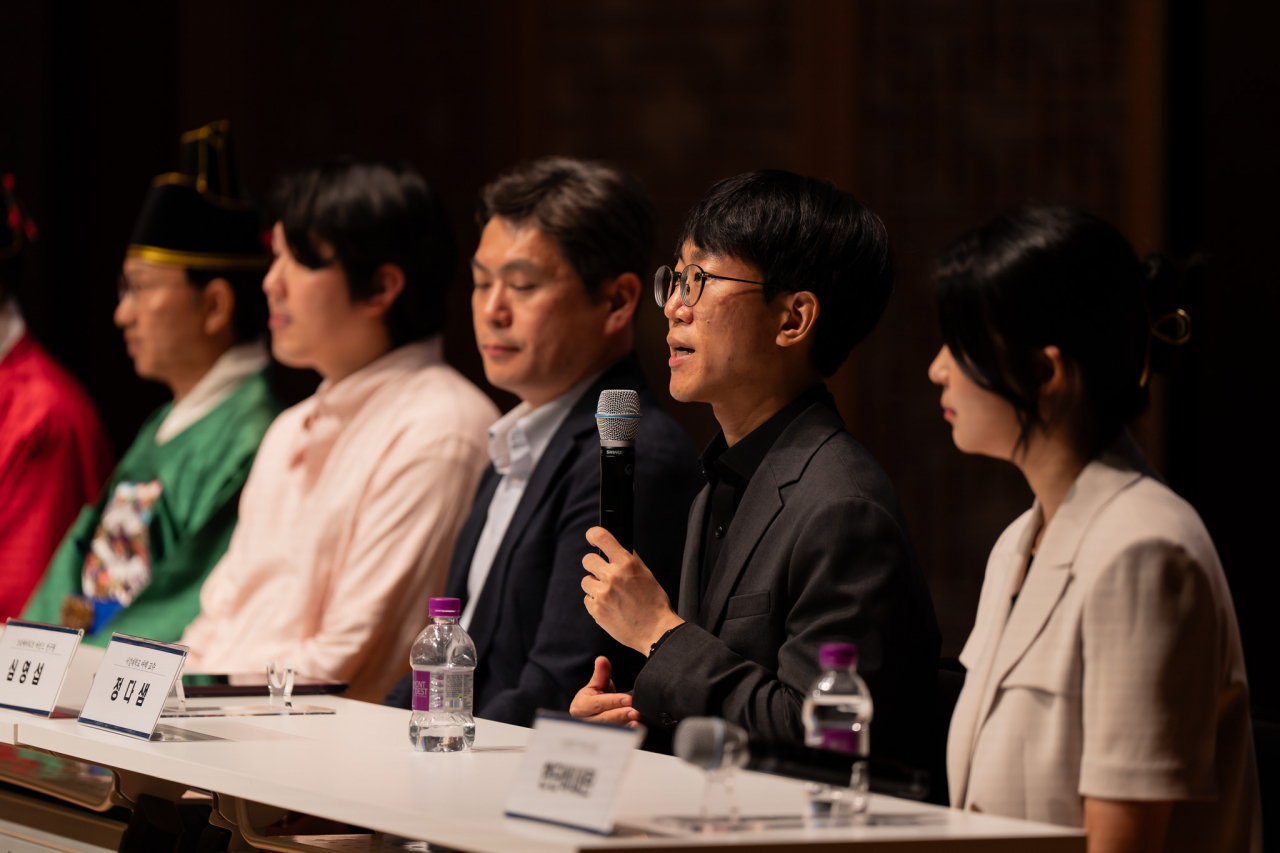 Jeong Da-saem, an assistant professor of art and technology at Sogang Univerity, speaks during during the 