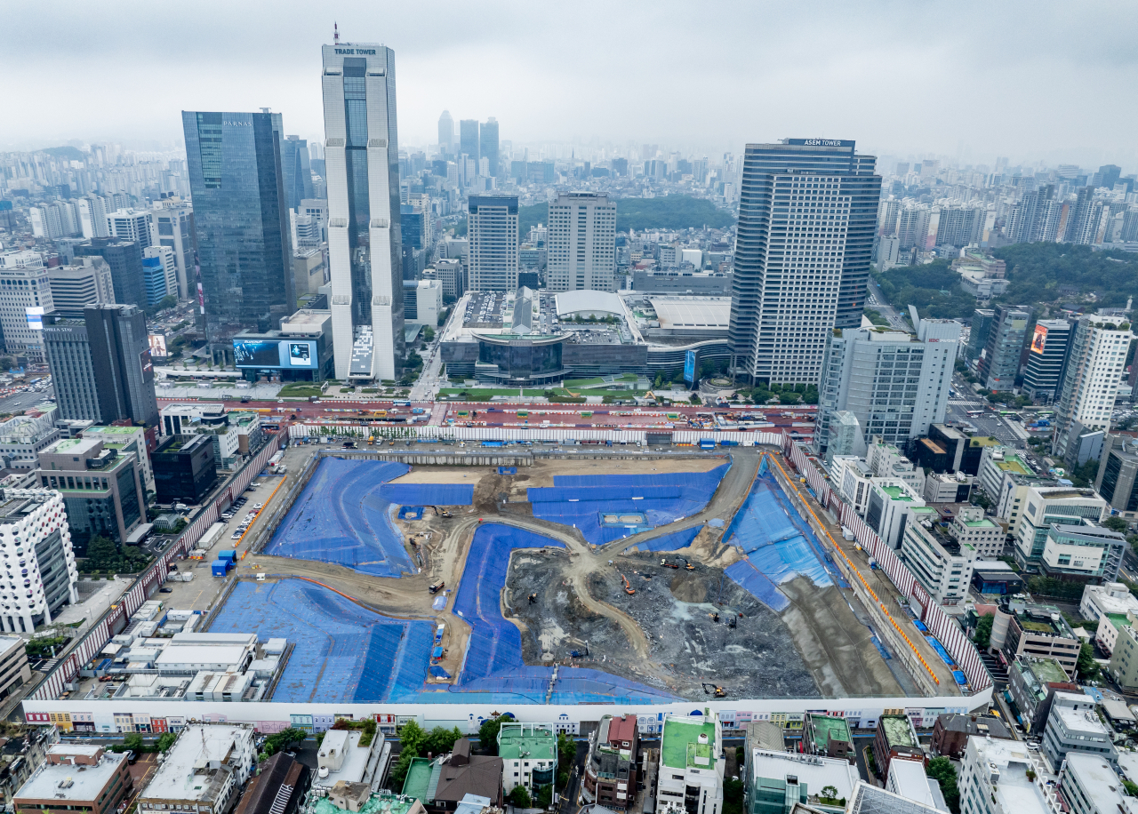 The construction site of the Hyundai Motor Group's Global Business Center in Seoul is seen in this June 14 photo. (Yonhap)