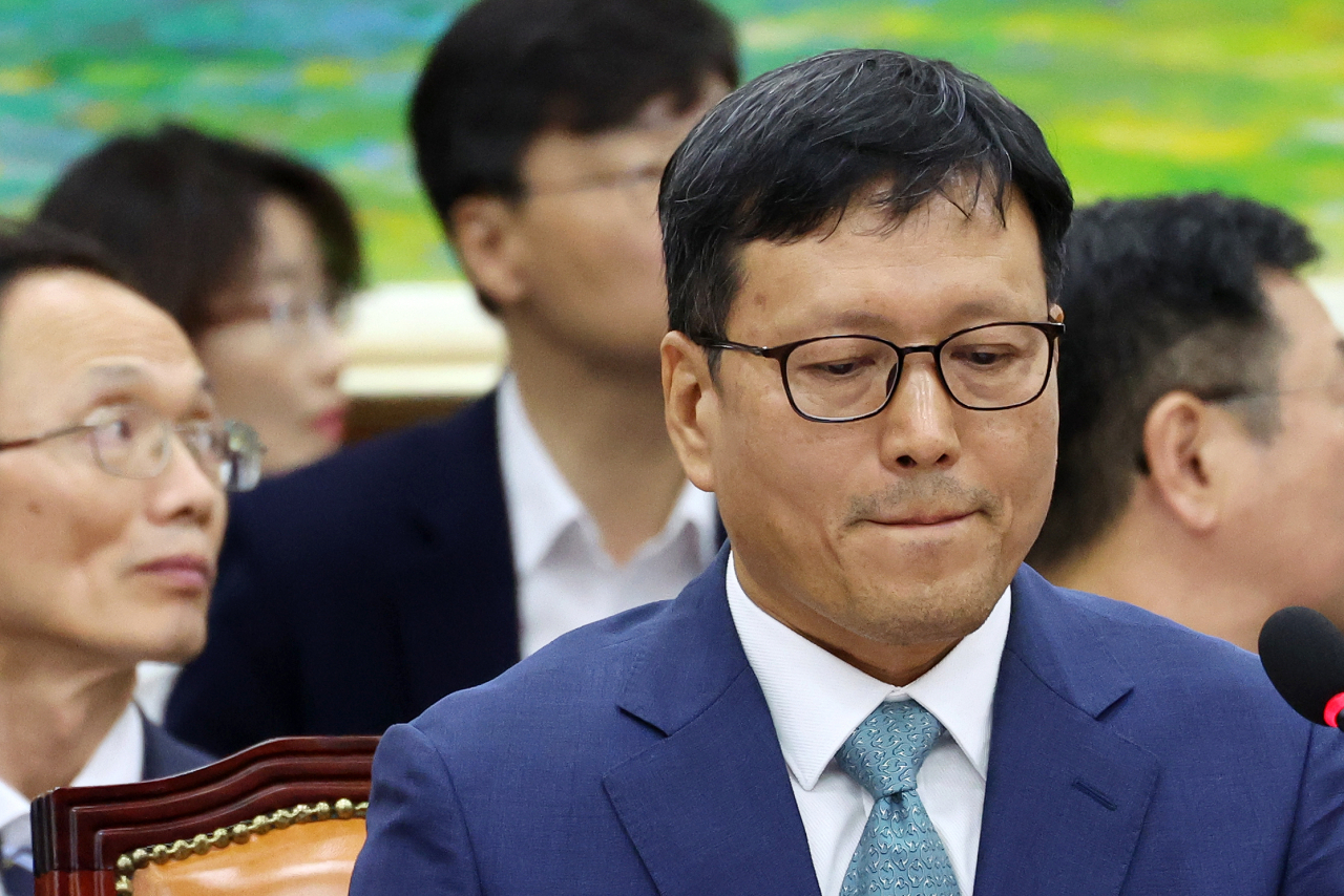 Qoo10 CEO Ku Young-bae attend a hearing at the National Assembly’s Political Affairs Committee on Tuesday. (Newsis)