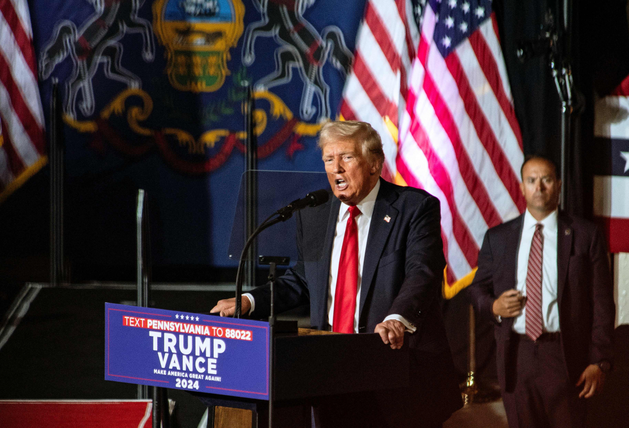 Republican presidential candidate Donald Trump speaks during a campaign rally at the New Holland Arena in Harrisburg, Pennsylvania, Thursday. (AFP-Yonhap)