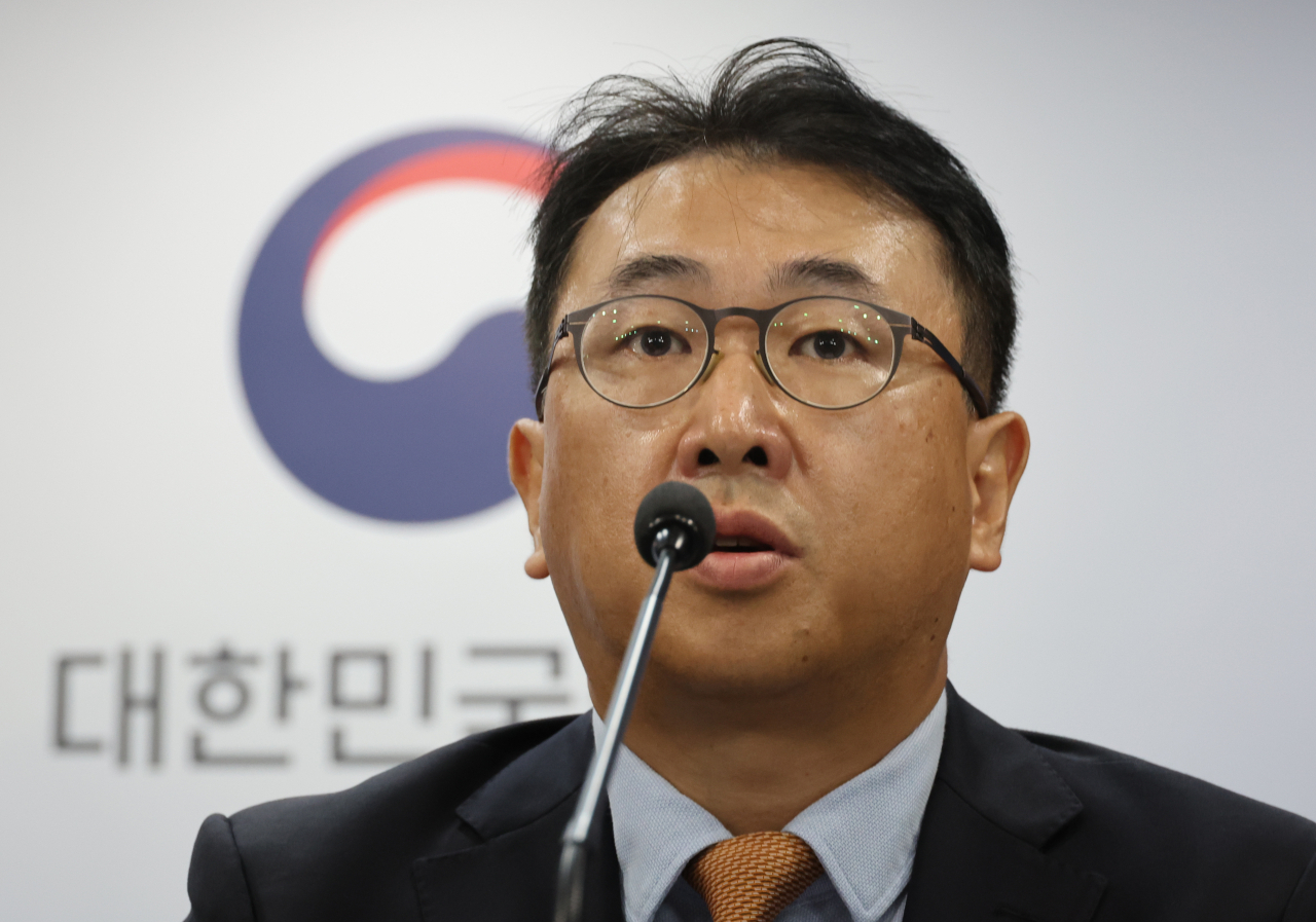 Kim Sang-bu, World Bank's new vice president for digital transformation, speaks at a press conference in Seoul on Tuesday. (Newsis)