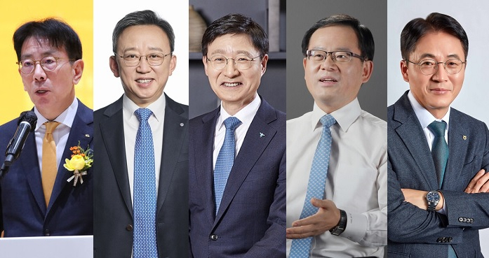 From left: KB Kookmin Bank CEO Lee Jae-keun, Shinhan Bank CEO Jung Sang-hyuk, Hana Bank CEO Lee Seung-lyul, Woori Bank CEO Cho Byung-kyu and NongHyup Bank CEO Lee Seok-yong (KB Kookmin, Shinhan, Hana, Woori, NongHyup)