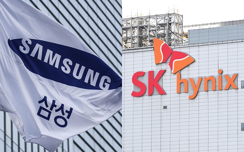 A samsung logo flag hangs outside the company's office building in southern Seoul (left) and the SK hynix logo is shown on the company's headquarters in Icheon, Gyeonggi Province (Newsis)