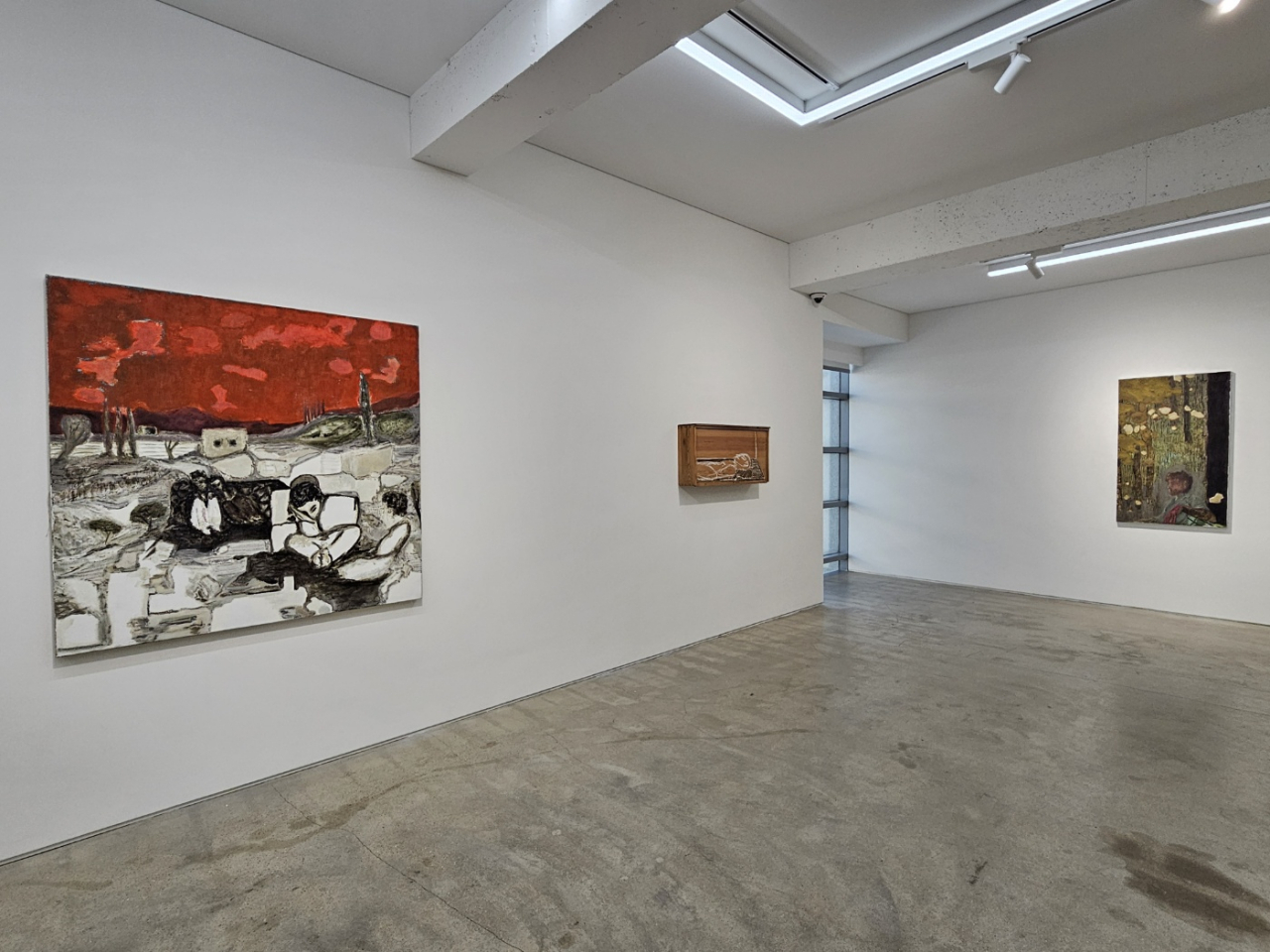 An installation view of “Malas Hierbas” at Peres Projects in Seoul (Park Yuna/The Korea Herald)