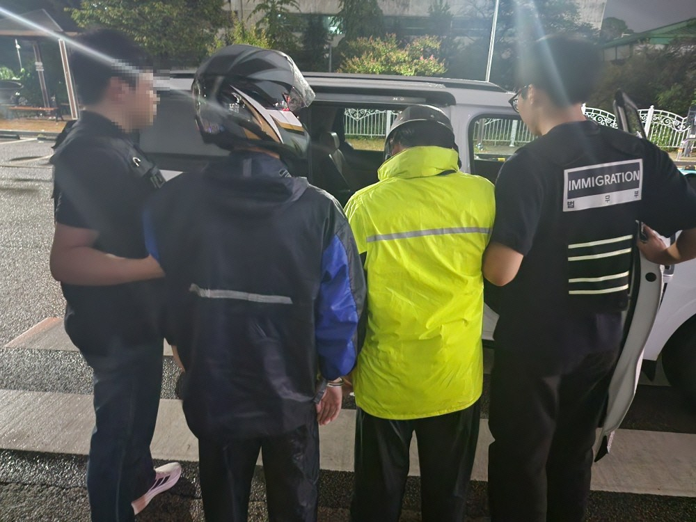 This undated photo, released by South Korea's immigration authorities on Friday, shows an unnamed foreigner nabbed for illegally working as a delivery driver in Gwangju. (Courtesy of Gwangju Immigration Office)