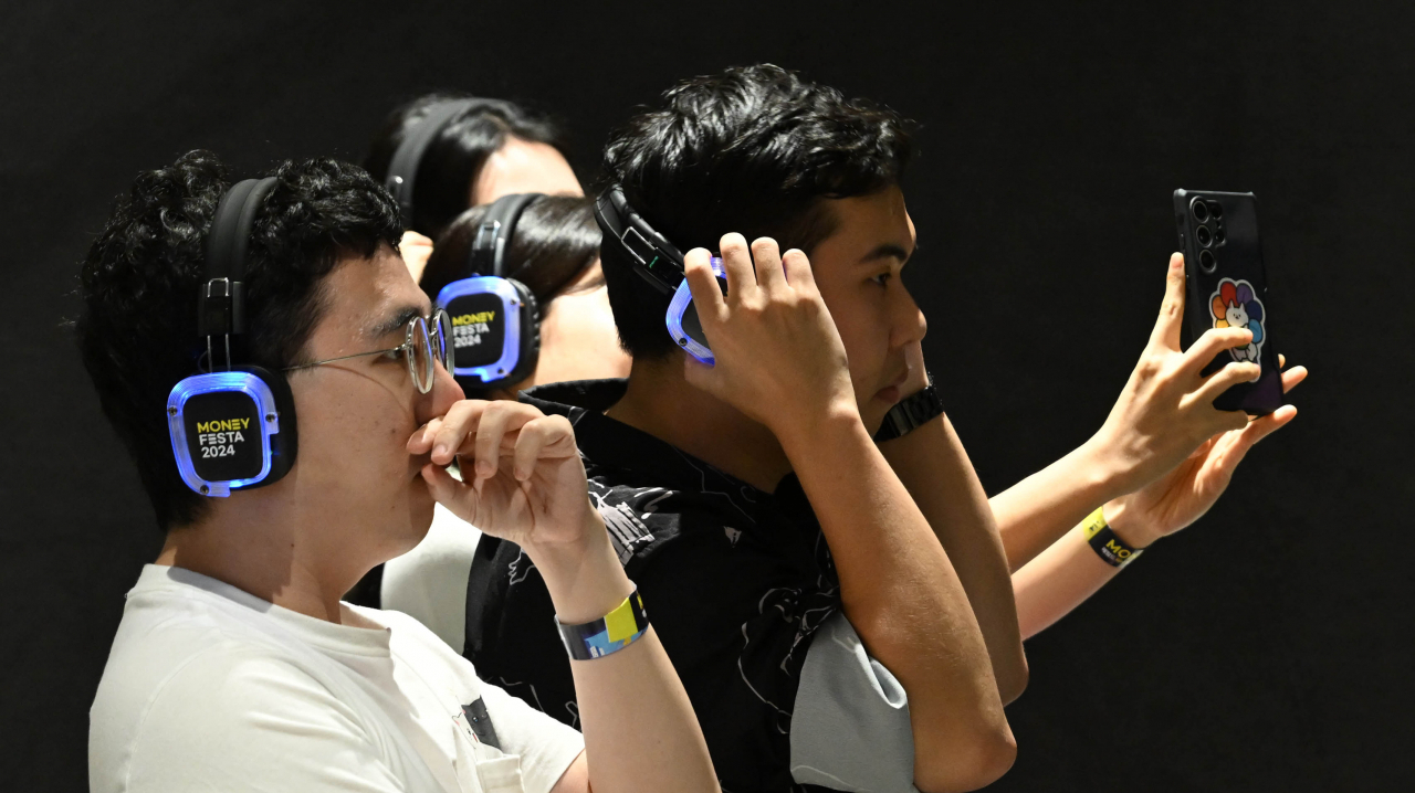 About 8,000 people joined the Money Festa 2024 conference during the two-day run in Coex, southern Seoul, on Oct. 1 and 2. Hosted by Herald Media Group, a total of 18 sessions on the latest investment trends were offered under the theme “Economic Freedom.” (Lee Sang-sub / Im Se-jun / The Korea Herald)