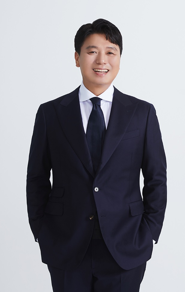 Shin Jong-oh, an executive producer at World K-pop Center (World K-Pop Center)