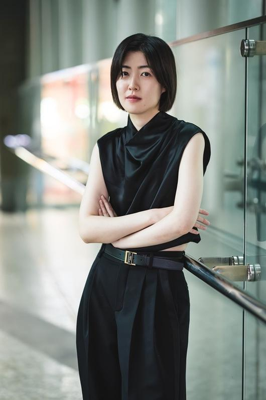 Shim Eun-kyung (Studio Bill)