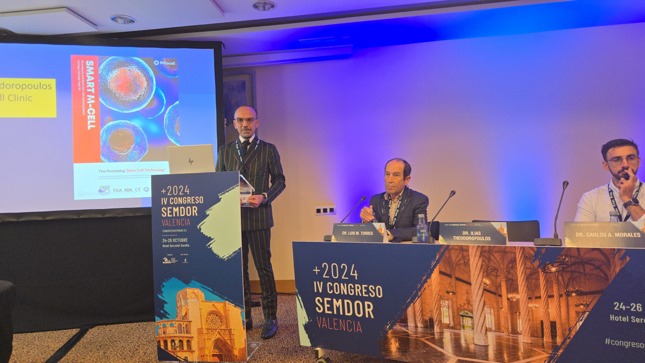 Greek hematologist Dr. Ilias Theodoropoulos (left) speaks during a workshop on Micell's Stem M-Cell at the IV Congreso Semdor Valencia conference in Valentia, Spain, on Oct. 25. (Miracell)