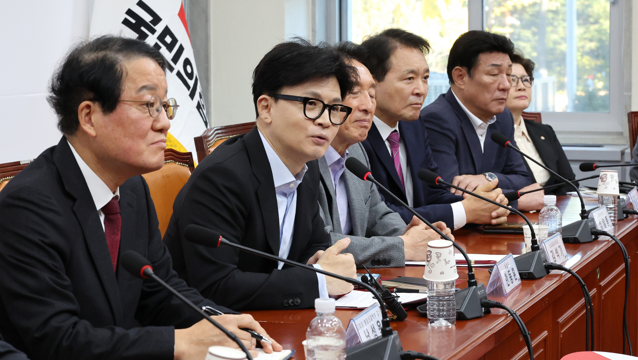 People Power Party Chair Han Dong-hoon speaks in an emergency intra-party meeting on foreign affairs and security matters at the National Assembly on Wednesday. (Yonhap)