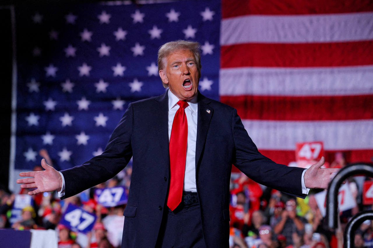 Donald Trump, now the U.S. president-elect, attends a campaign rally at Macomb Community College in Warren, Michigan, U.S., November 1. (Reuters)