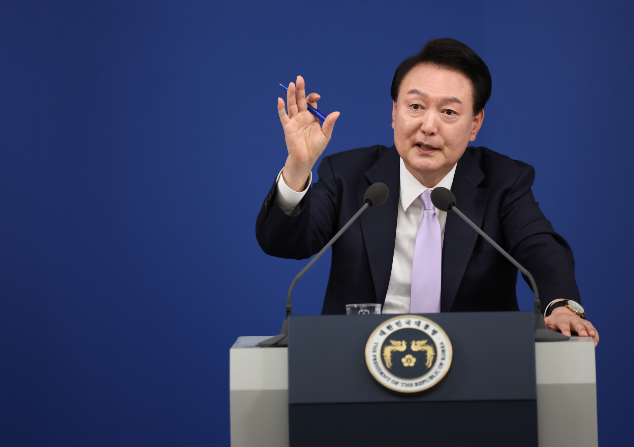 President Yoon Suk Yeol delivers a speech during a press conference at the presidential office in Yonsan, central Seoul, Thursday. (Yonhap)