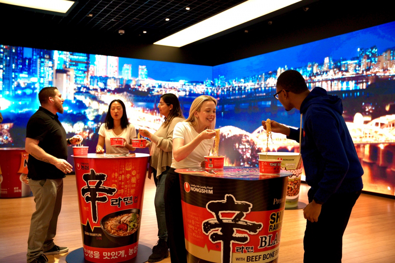 Korea's top ramyeon maker Nongshim holds a promotional event for its flagship Shin Ramyun instant noodles in Manhattan, New York, on Friday (Yonhap)