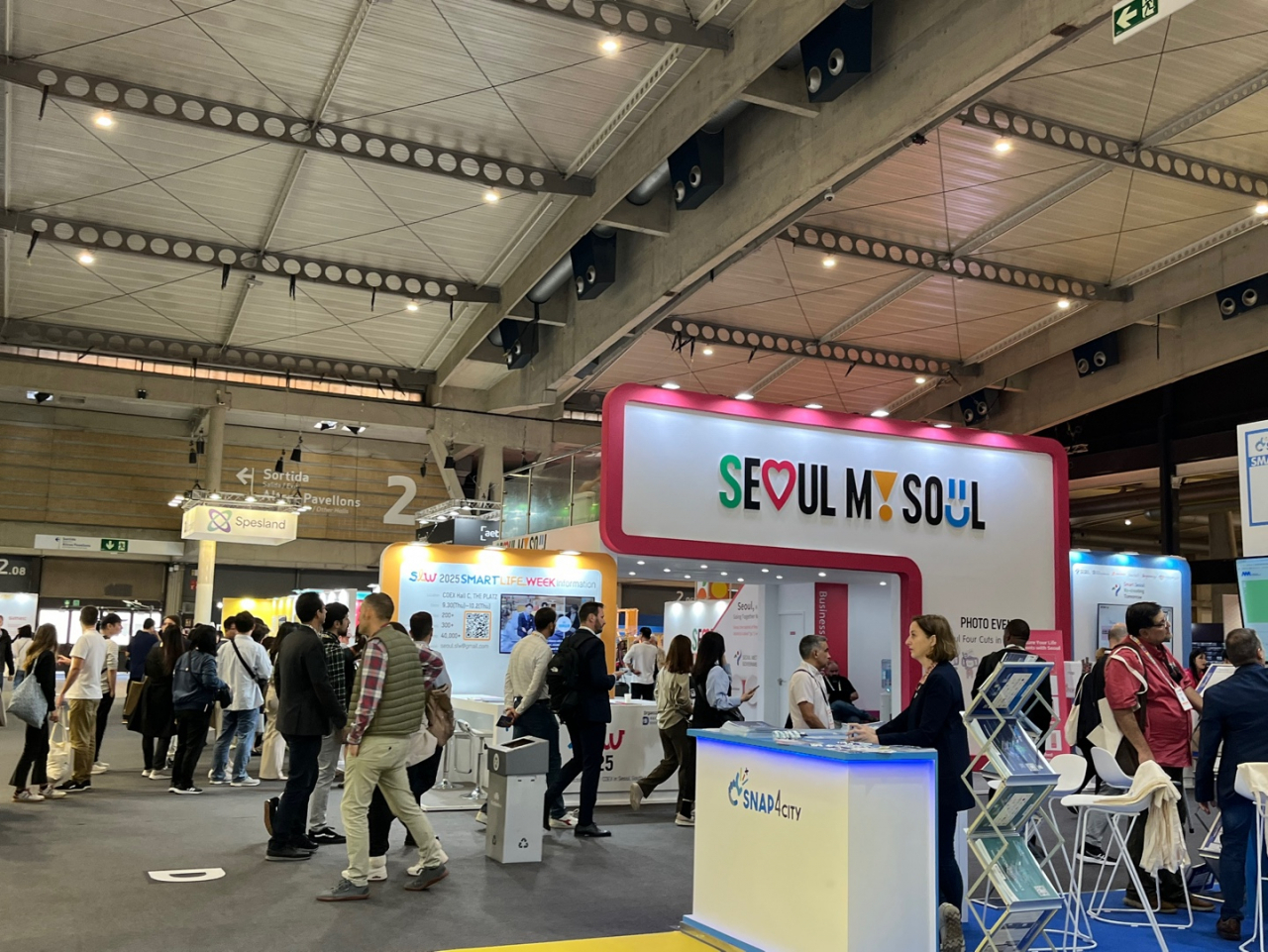 Seoul City opens a pavilion at the Smart City Expo World Congress, held on Nov. 5-7, at Fira Barcelona’s Gran Via venue in Barcelona. (Lee Jaeeun / The Korea Herald)