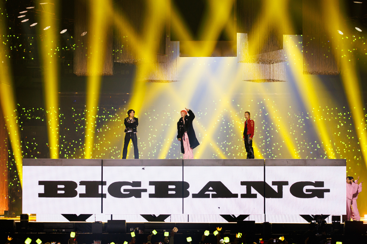 Big Bang members perform at the 2024 MAMA at the Kyocera Dome in Osaka on Saturday. (CJ ENM)