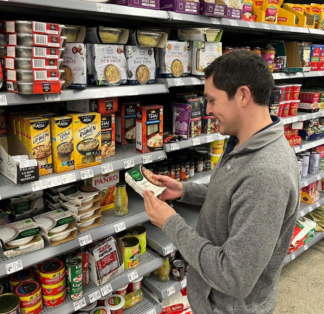 A customer looks at CJ CheilJedang's instant fried rice at a Walmart store in the US. (CJ CheilJedang)