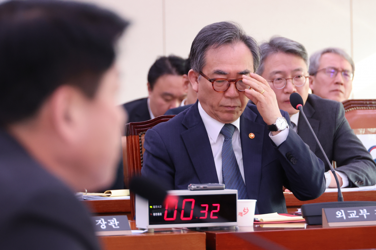 South Korea's Foreign Minister Cho Tae-yul addresses lawmakers' questions during a session of the Foreign Affairs and Unification Committee at the National Assembly in Seoul on Thursday. The session focused on the controversy over Japan's recent Sado Mine memorial, which South Korea boycotted at the last minute, citing Japan's failure to properly honor Korean victims of wartime forced labor. (Yonhap)