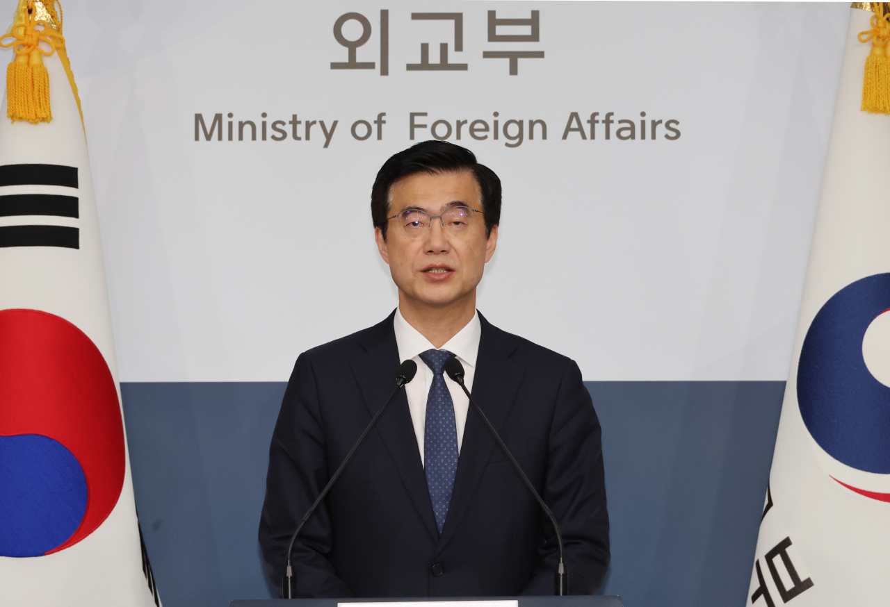 Foreign ministry spokesperson Lee Jae-woong speaks during a regular press briefing at the foreign ministry building in Seoul on Nov.28. (Yonhap)