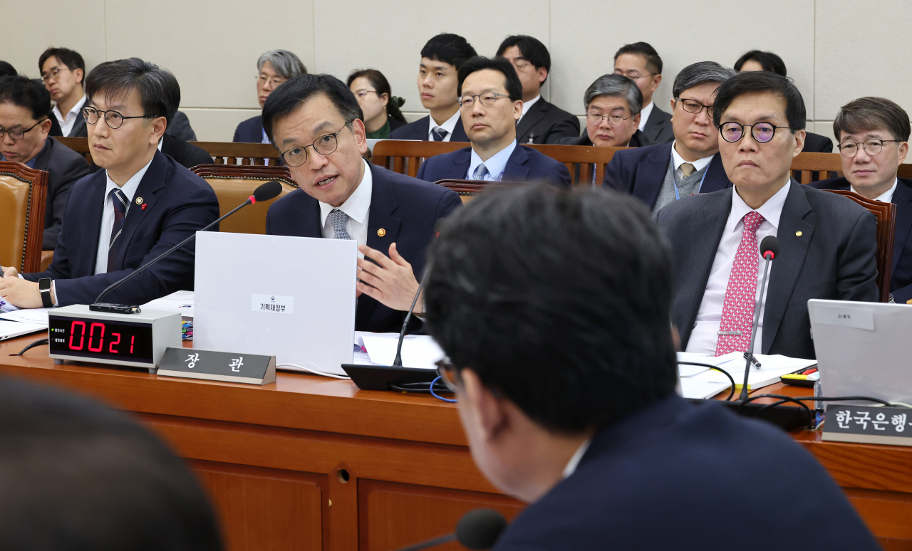 Deputy Prime Minister and Minister of Economy and Finance Choi Sang-mok During speaks during an emergency session of the National Assembly’s Strategy and Finance Committee on Tuesday. (Yonhap)