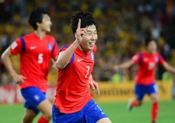 한국 FIFA랭킹 54위로 ‘상승’…일본만 ‘울상’