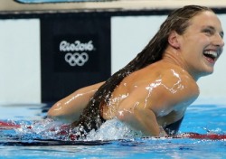 [리우올림픽] '철녀' 호스주, 수영 3관왕... 개인혼영200m 올림픽신기록