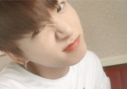 [스낵뉴스] 방탄소년단 정국 “이렇게 하면 널 찌를 수 있을 거라 생각했어”