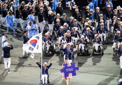 리우패럴림픽 개막, 한국 선수단 37번째로 입장 '金 11개 종합 12위 목표'