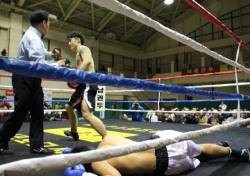 [프로복싱] 김일권 112초 만에 WBC 유라시아 챔피언 등극