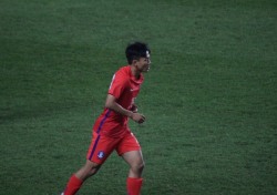 [U19 수원컵] ‘득점 폭발’ 한국, 나이지리아 3-0으로 꺾고 우승 차지