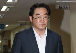 나향욱 '파면'은 너무 심했다? 여론, 판결에 비난 쏟아낸 이유