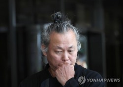 [영화 잇 수다] “그렇게 살지 않았다”…‘성추문’ 김기덕 감독의 반격