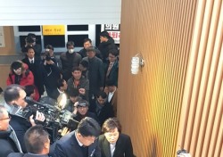 [헤럴드 포토]군의원 제명처리앞둔 예천군의회 뜨거운 취재 열기