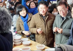 이재명 대표 ‘국민속으로, 경청투어’…안동·울진 방문