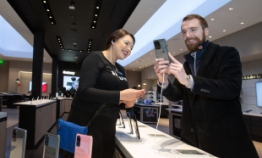 [From the Scene] Galaxy S20, Z Flip attract aspiring tech leaders in Silicon Valley