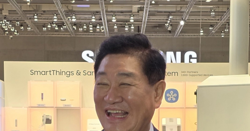 [2024 IFA] Samsung CEO weighs in with AI connectivity to take on rivals at IFA