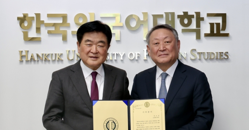 HD Hyundai chairman donates W200m to alma mater