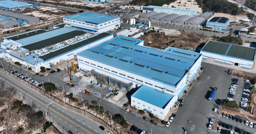 Posco completes new silicon anode material plant