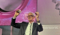 Dyson founder visits Seoul to unveil new hair dryer