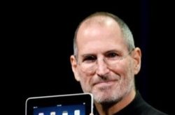 Jobs denies tracking location rumors: reports