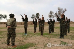 IS에 총 들고 맞서는 기독교 여성 민병대