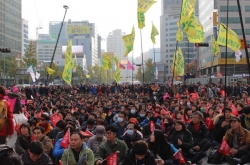 [From the scene] Up to 1 million rally to demand Park’s ouster