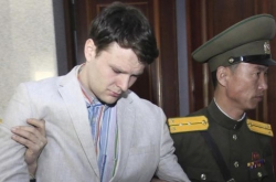 [Newsmaker] Warmbier 'brutalized, terrorized' in N. Korea: father