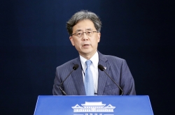 Cheong Wa Dae says Japan violating int'l law, ponders ‘all options’