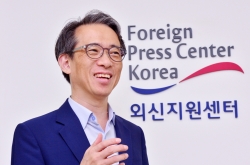 Seoul and Tokyo should contain dispute within political sphere