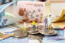 Top 0.1 pct of wealthy S. Koreans made 70 times more than median income earners in 2021